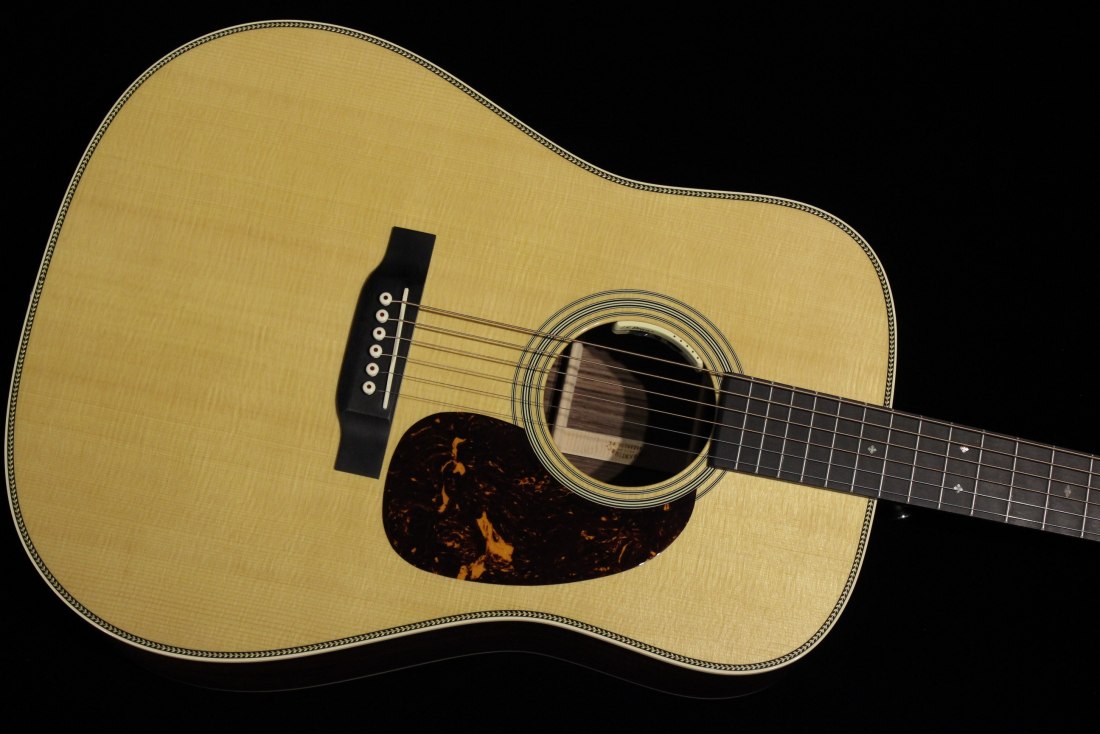 Martin HD-28E Reimagined L.R. Baggs Anthem