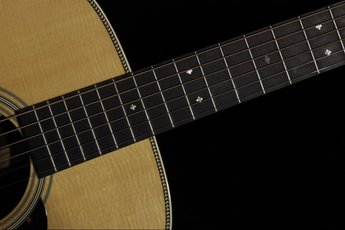 Martin HD-28E Reimagined L.R. Baggs Anthem