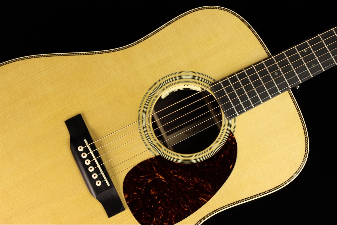 Martin HD-28E Reimagined L.R. Baggs Anthem