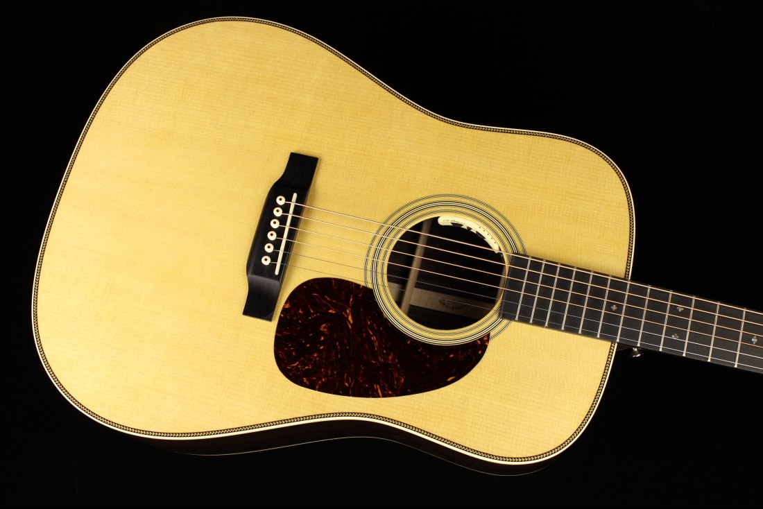 Martin HD-28E Reimagined L.R. Baggs Anthem