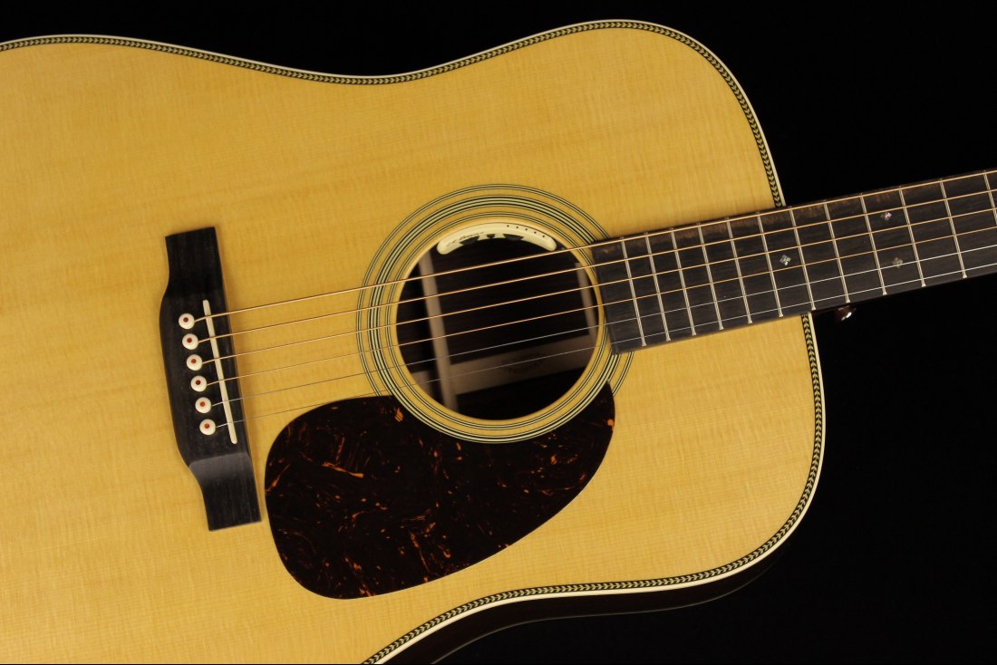 Martin HD-28E Reimagined L.R. Baggs Anthem