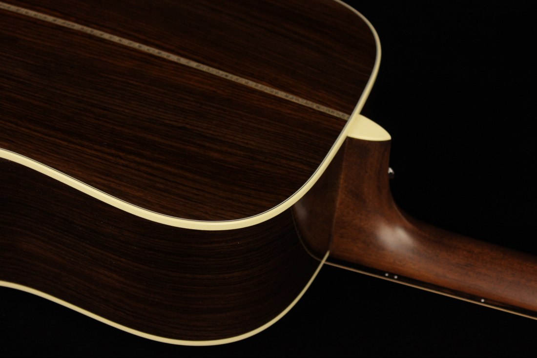 Martin HD-28E Reimagined L.R. Baggs Anthem