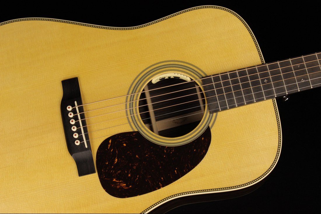 Martin HD-28E Reimagined L.R. Baggs Anthem