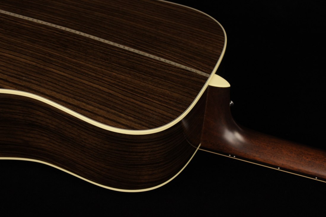 Martin HD-28E Reimagined L.R. Baggs Anthem