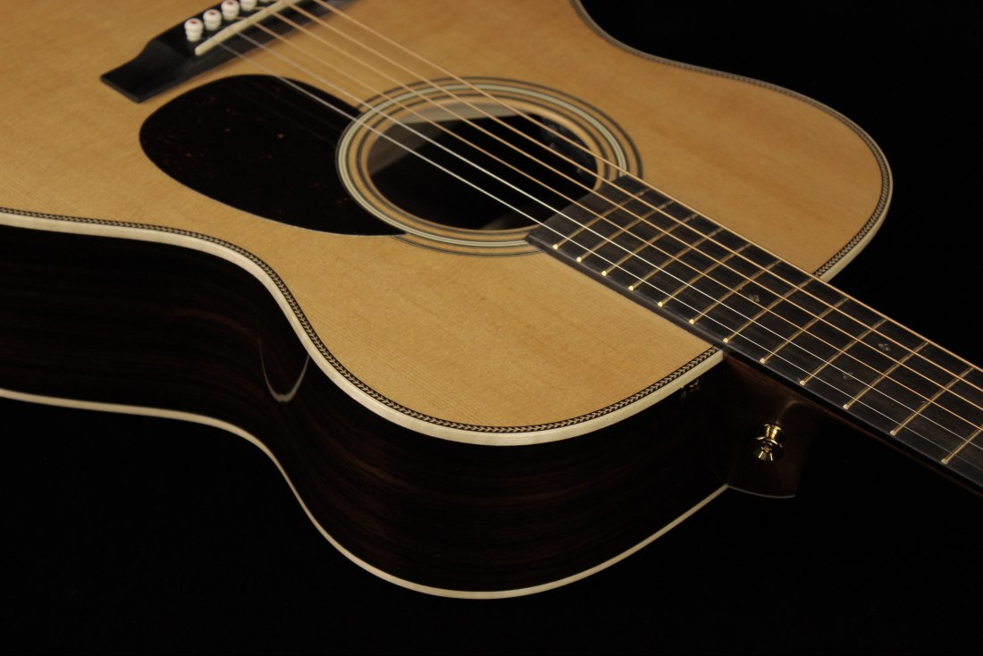 Martin OM-28E Modern Deluxe