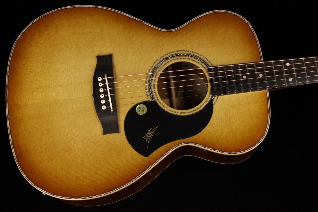 Maton 75th Anniversary Diamond Edition