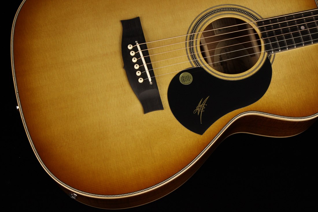 Maton 75th Anniversary Diamond Edition