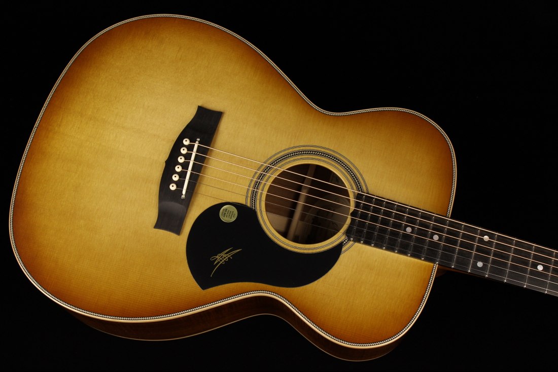 Maton 75th Anniversary Diamond Edition