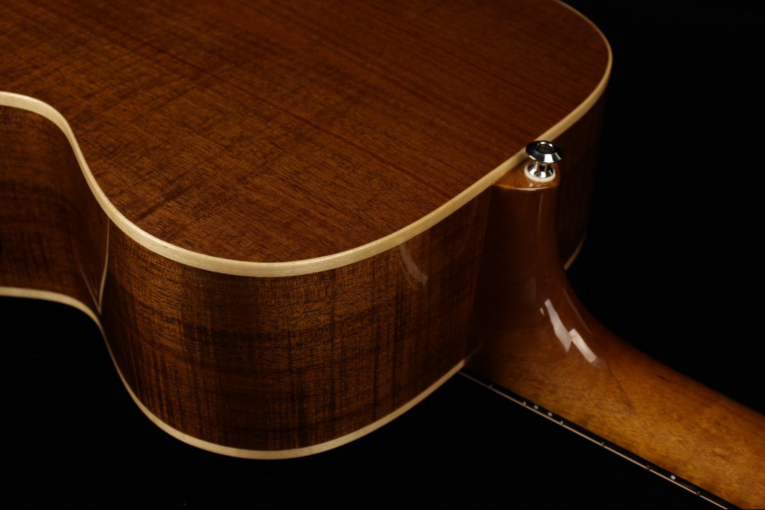 Maton 75th Anniversary Diamond Edition