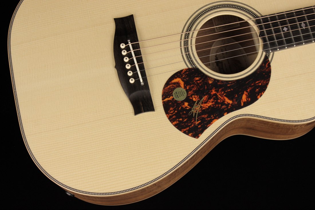 Maton EBG808 Artist