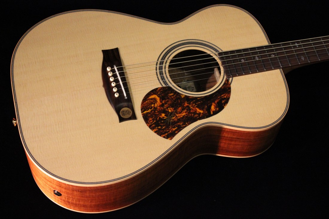 Maton EBG808 Artist