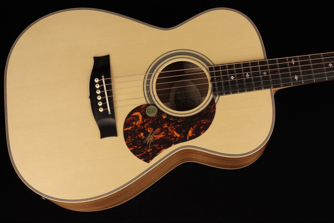 Maton EBG808 Artist