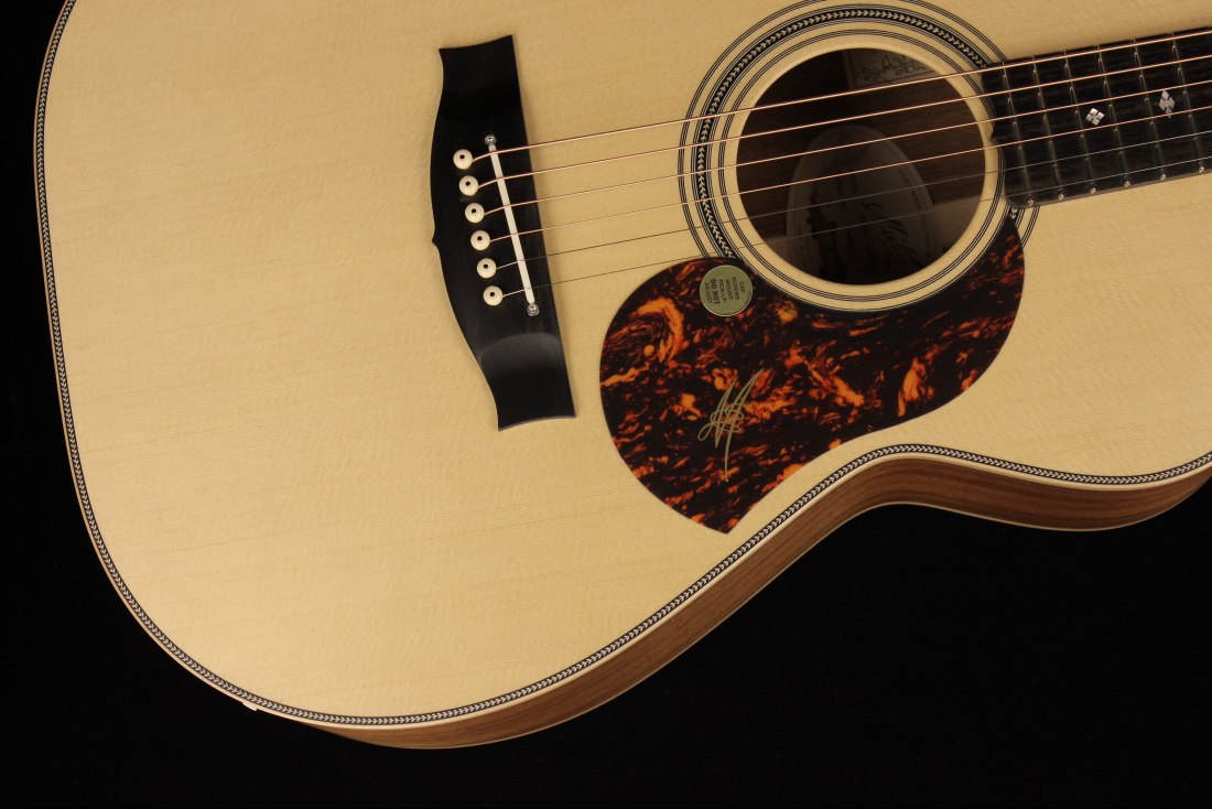 Maton EBG808 Artist