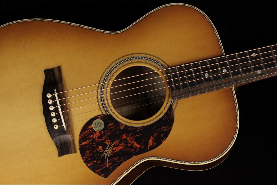 Maton EBG808 Nashville