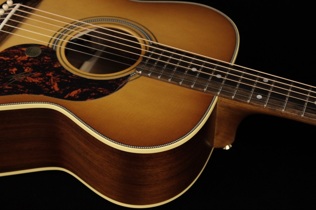 Maton EBG808 Nashville