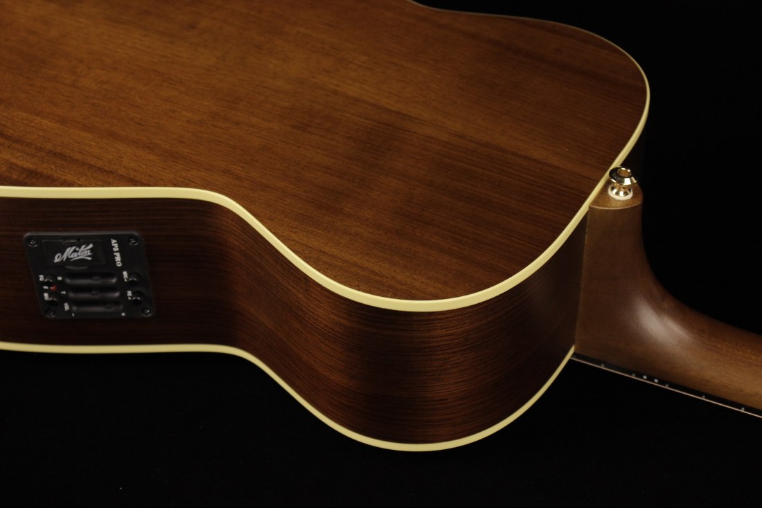 Maton EBG808 Nashville