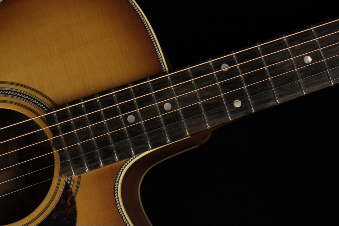 Maton EBG808C Nashville