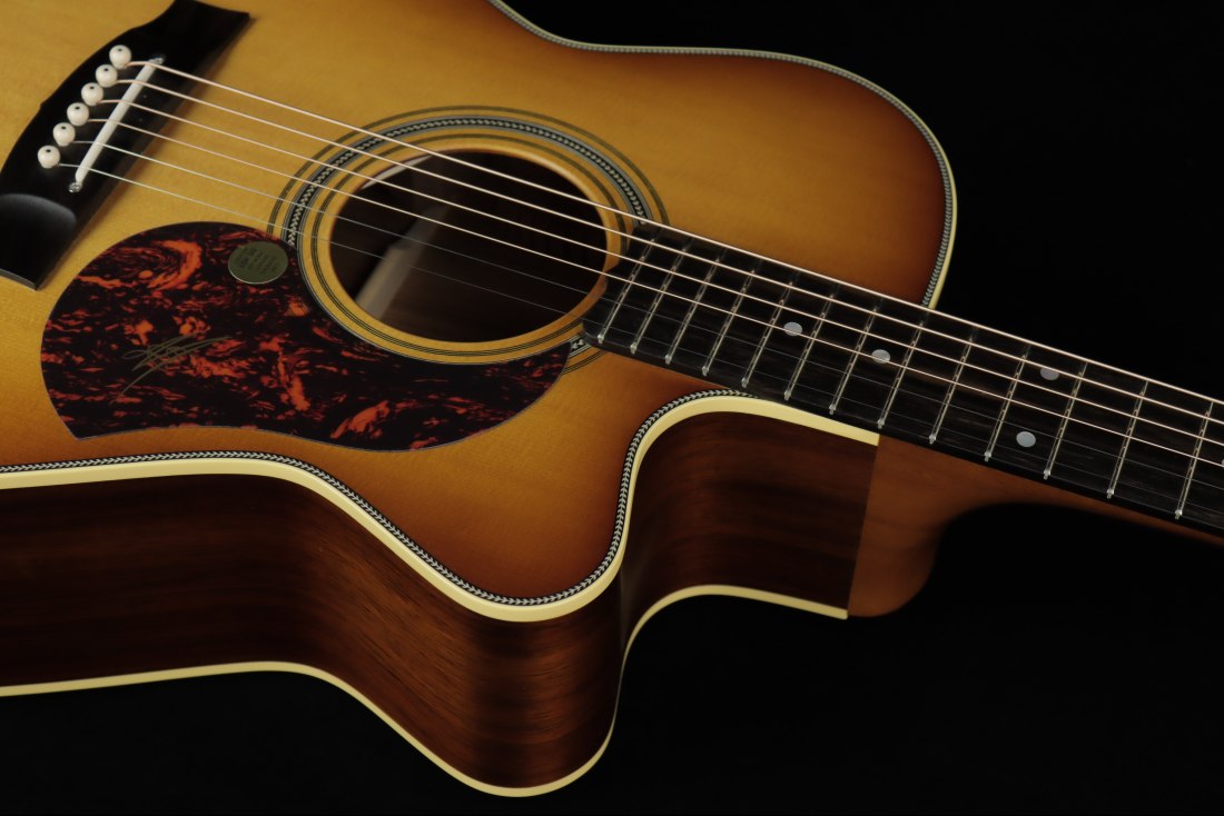 Maton EBG808C Nashville