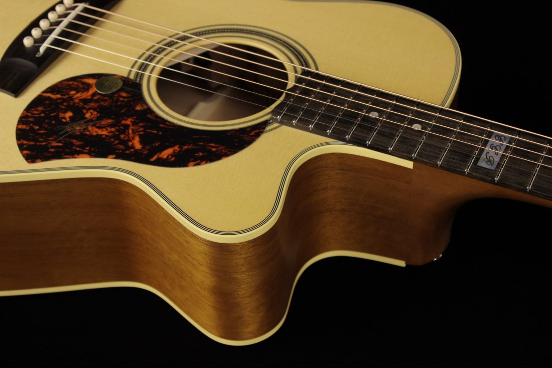 Maton EBG808CTE Tommy Emmanuel