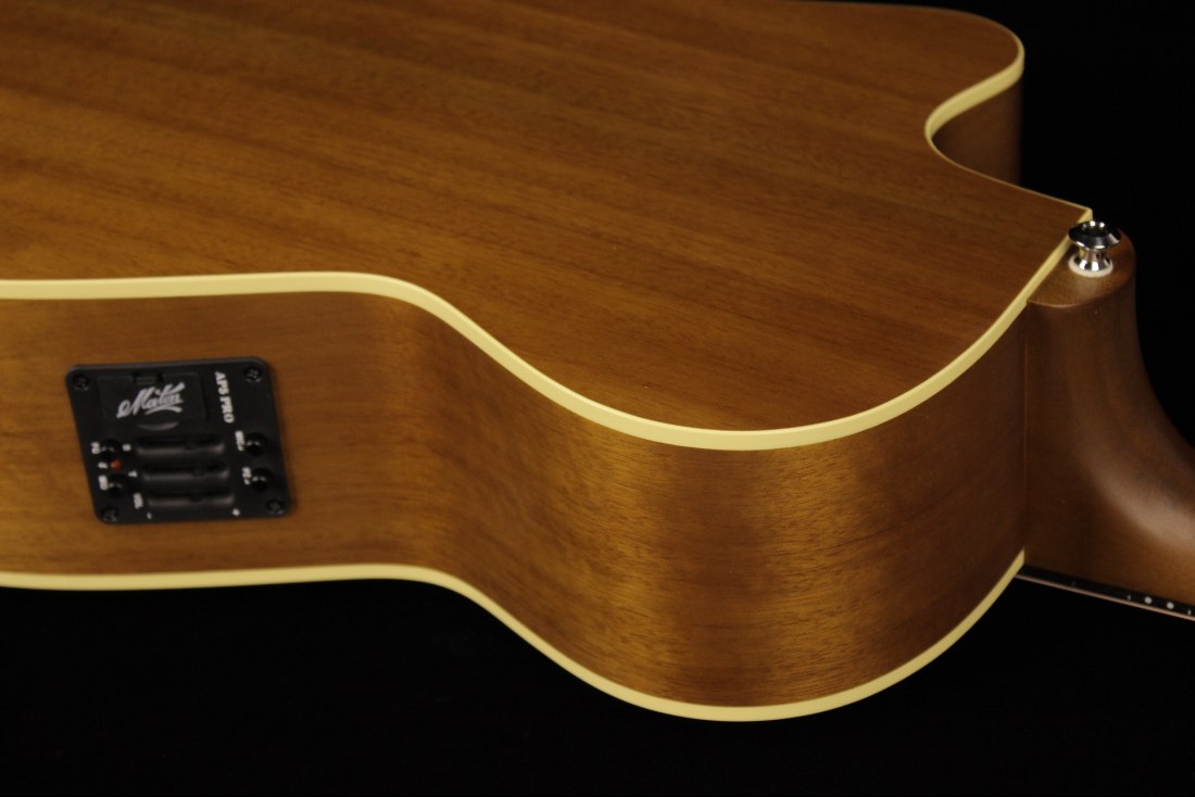 Maton EBG808CTE Tommy Emmanuel