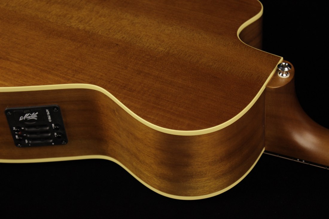 Maton EBG808TEC Tommy Emmanuel