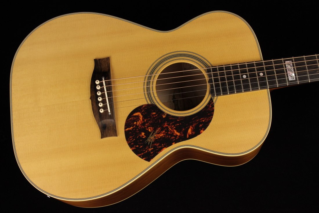 Maton EBG808TE