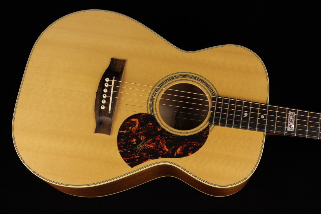Maton EBG808TE