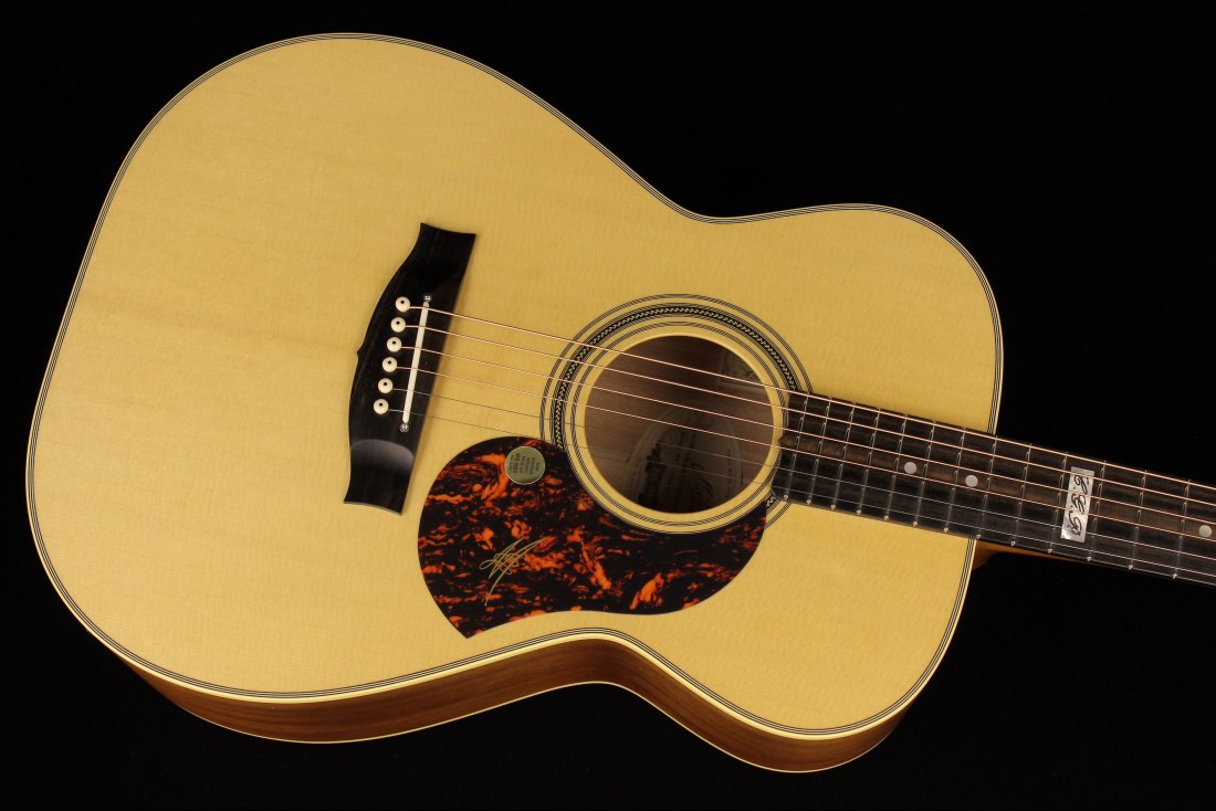 Maton EBG808TE