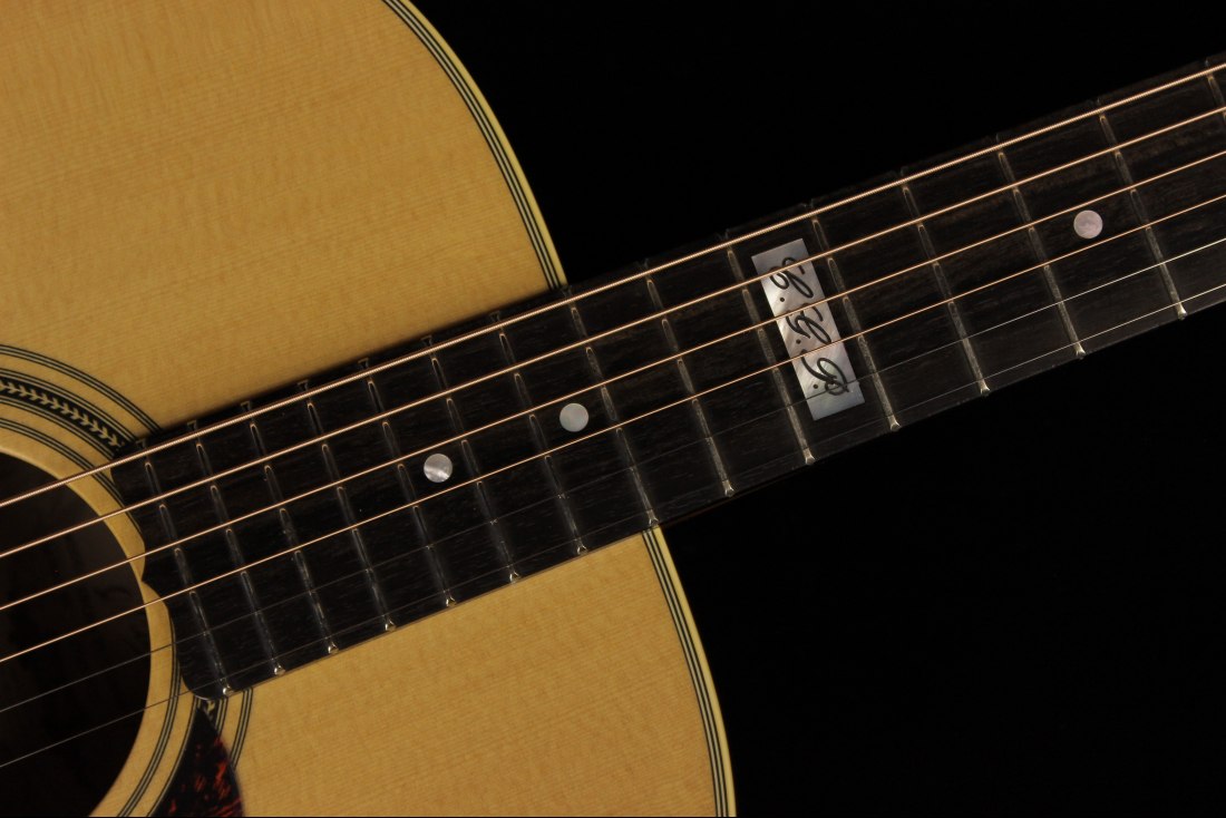 Maton EBG808TE