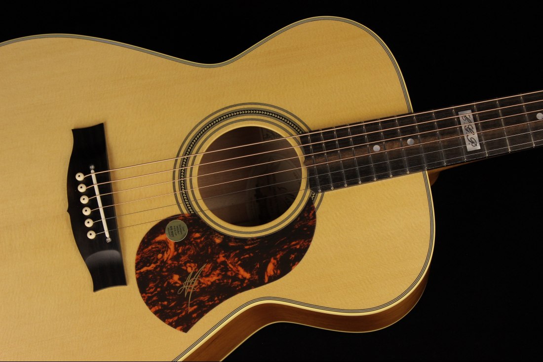 Maton EBG808TE