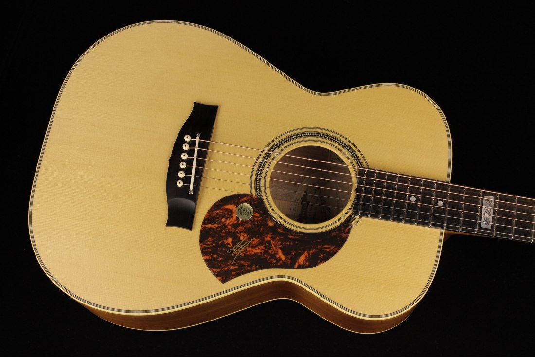 Maton EBG808TE