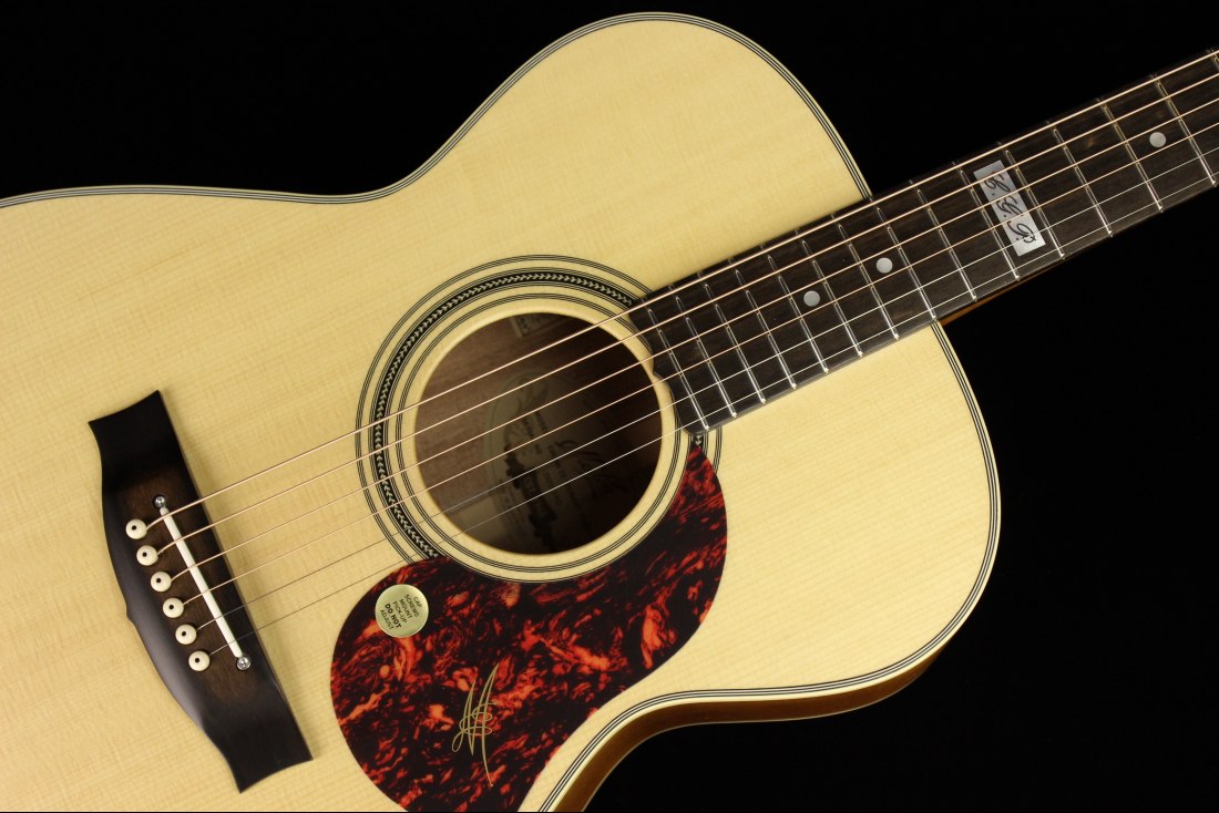 Maton EBG808TE Tommy Emmanuel