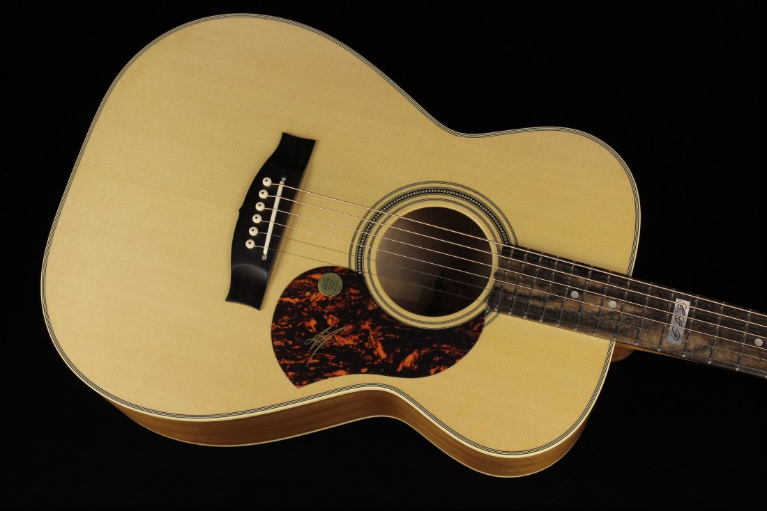 Maton EBG808TE Tommy Emmanuel