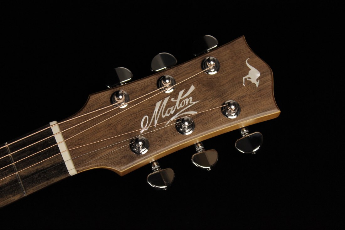 Maton EBG808TE Tommy Emmanuel