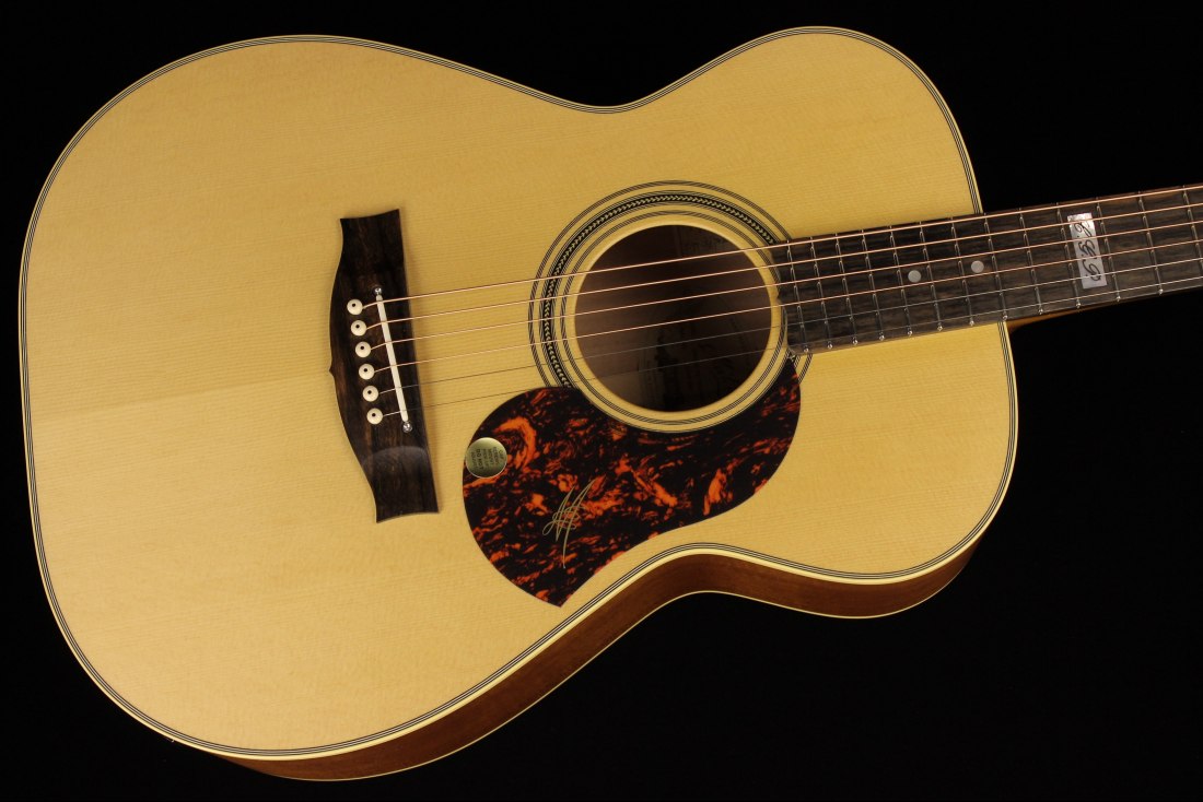 Maton EBG808TE Tommy Emmanuel