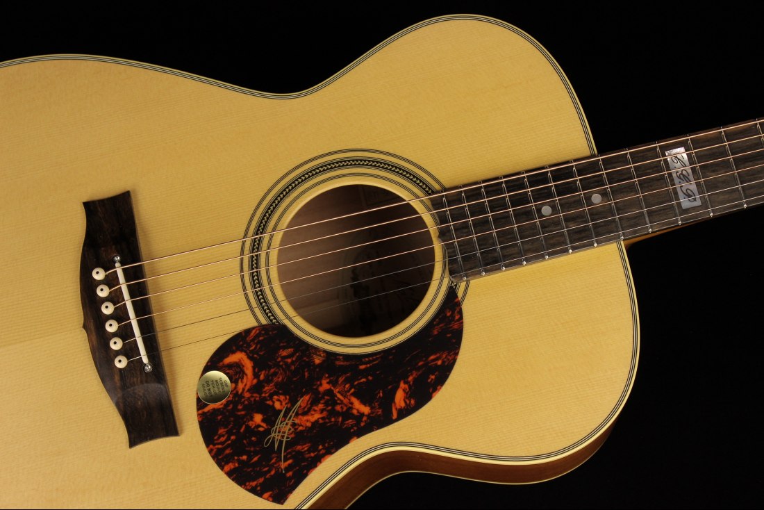 Maton EBG808TE Tommy Emmanuel