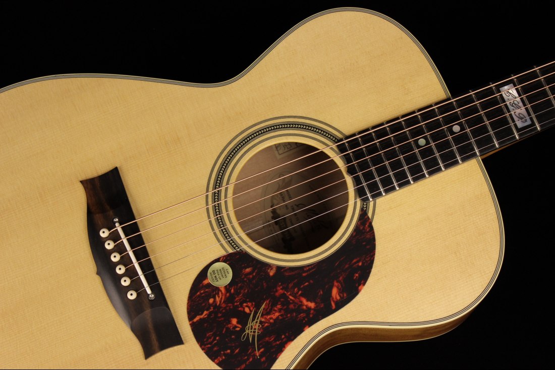 Maton EBG808TE Tommy Emmanuel