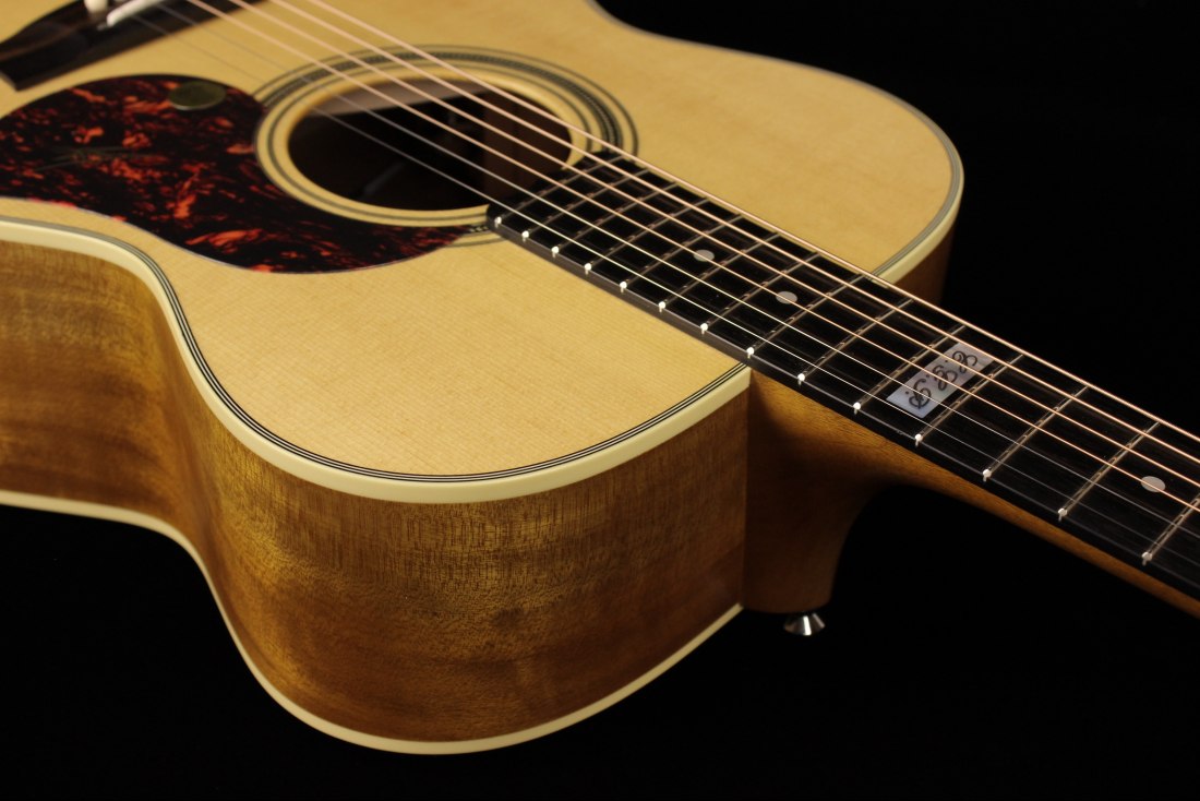 Maton EBG808TE Tommy Emmanuel