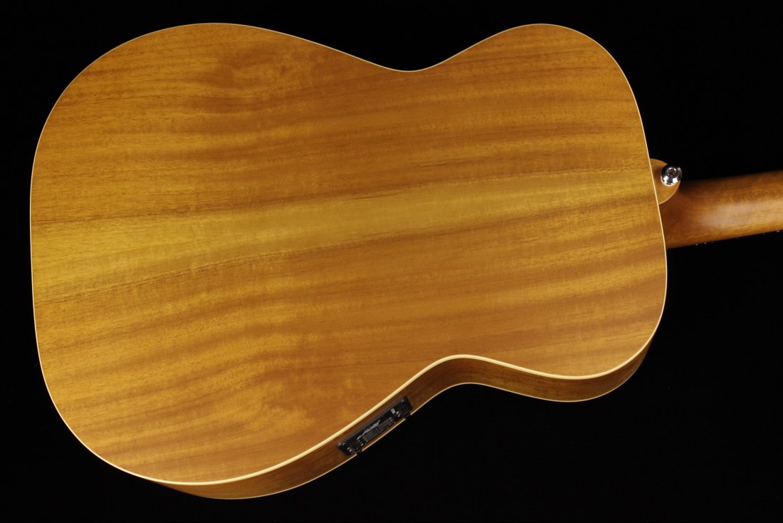 Maton EBG808TE Tommy Emmanuel