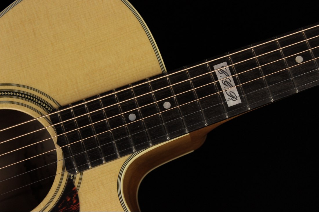 Maton EBG808TEC Tommy Emmanuel