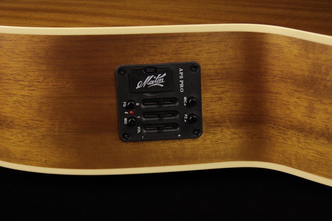 Maton EBG808TEC Tommy Emmanuel