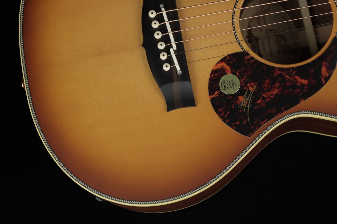 Maton EMD6 Diesel Signature