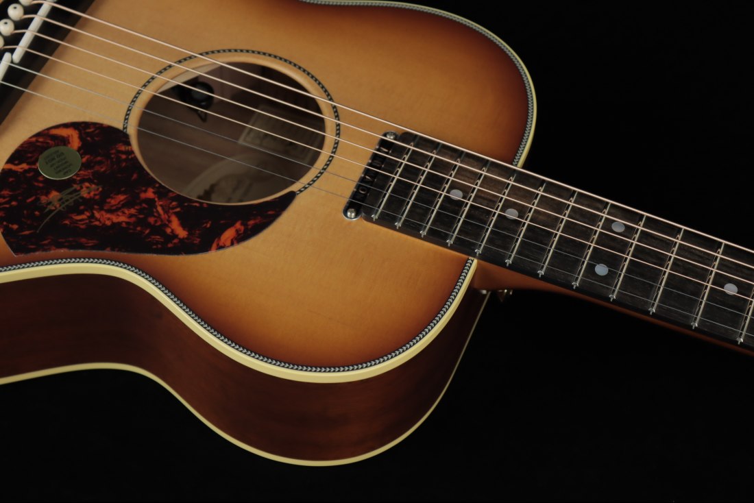 Maton EMD6 Diesel Signature