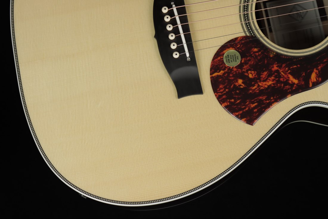 Maton Master Built Classic