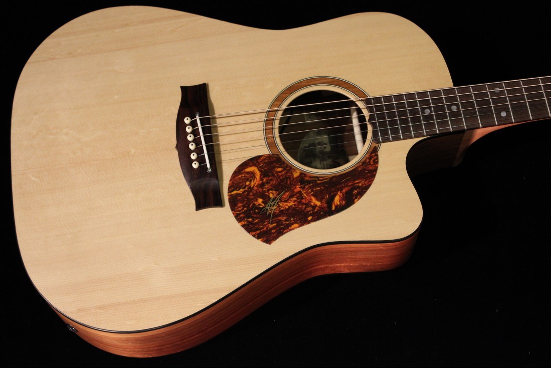 Maton SRS70C