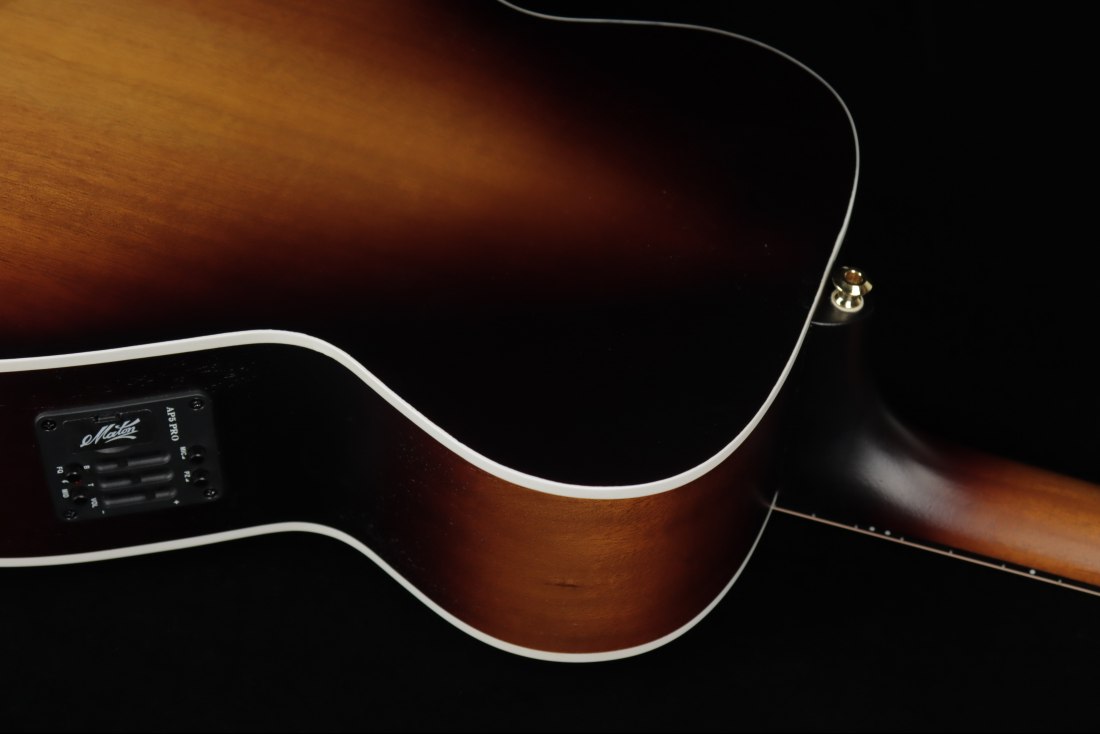 Maton Troubadour Traditional