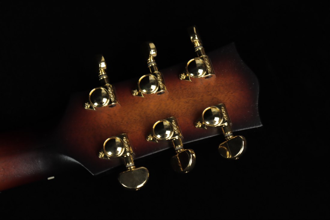 Maton Troubadour Traditional