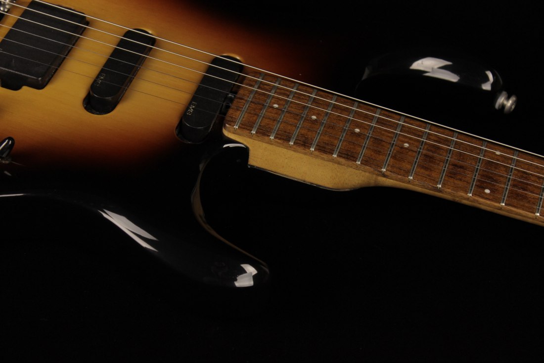 Music Man Luke - VS