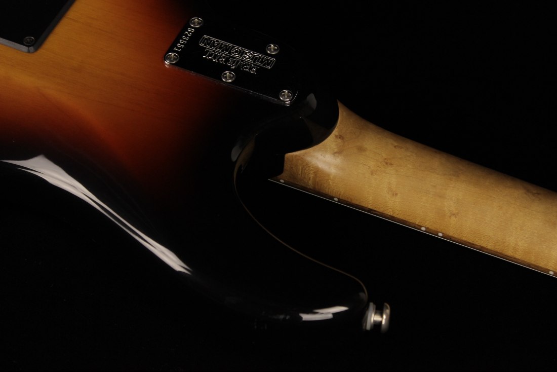 Music Man Luke - VS