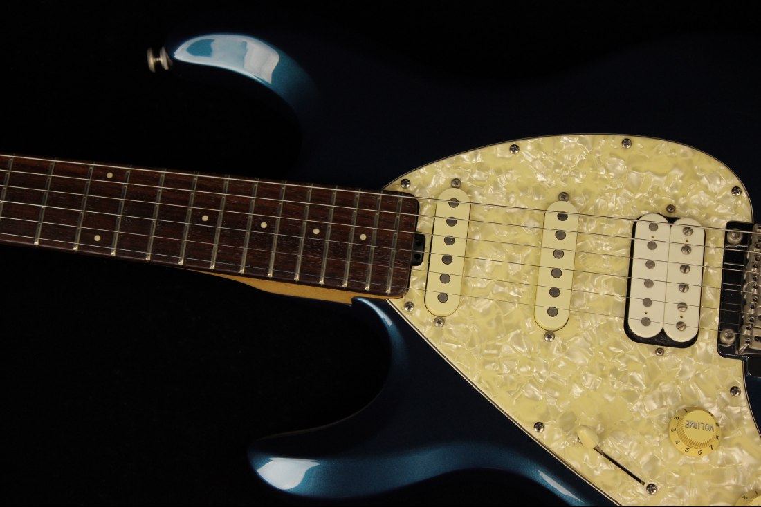 Music Man Silhouette Special HSS Tremolo Left-Handed - BP
